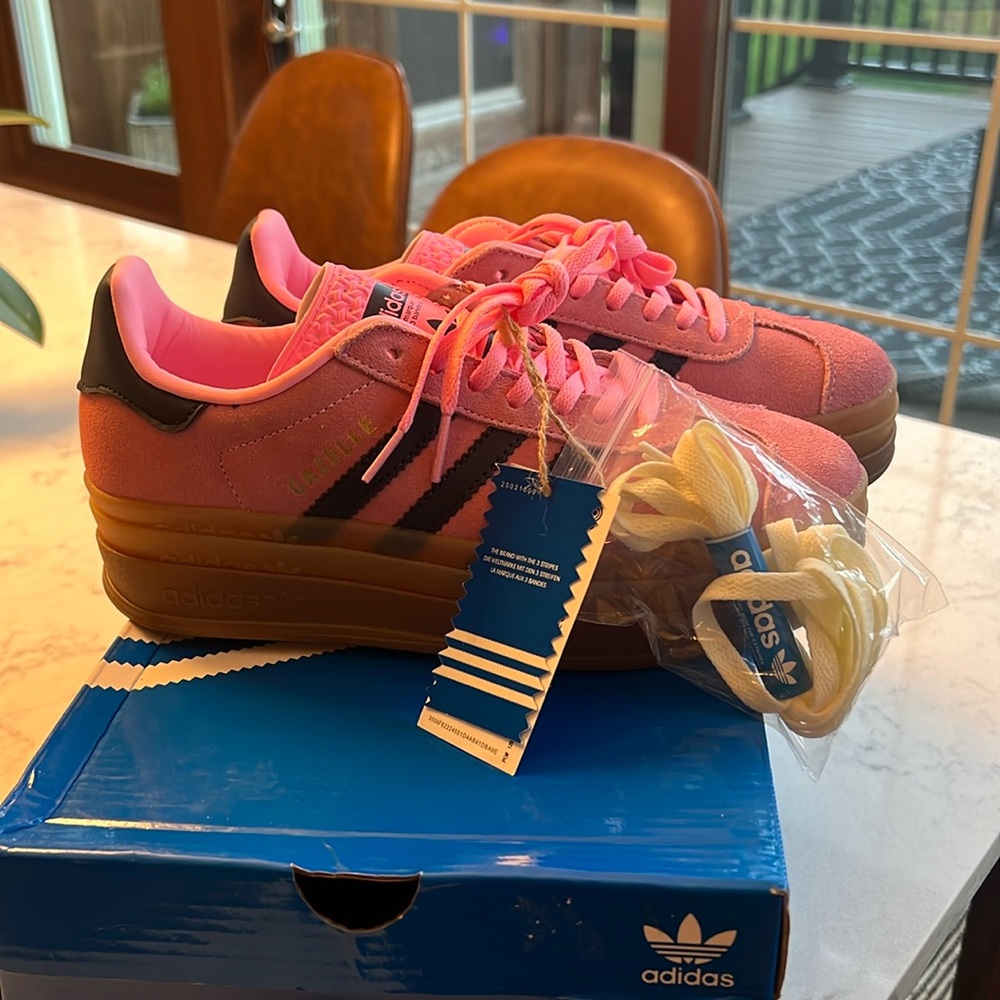 Brand New Adidas Gazelle Bold Gum Sole PlatformNWT
